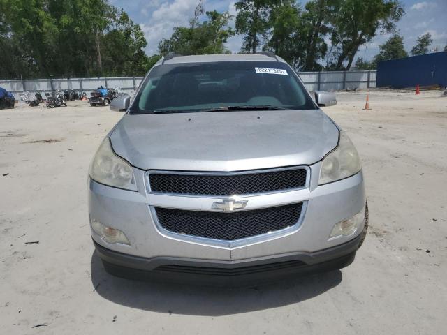 Parquets CHEVROLET TRAVERSE 2012 Srebrny