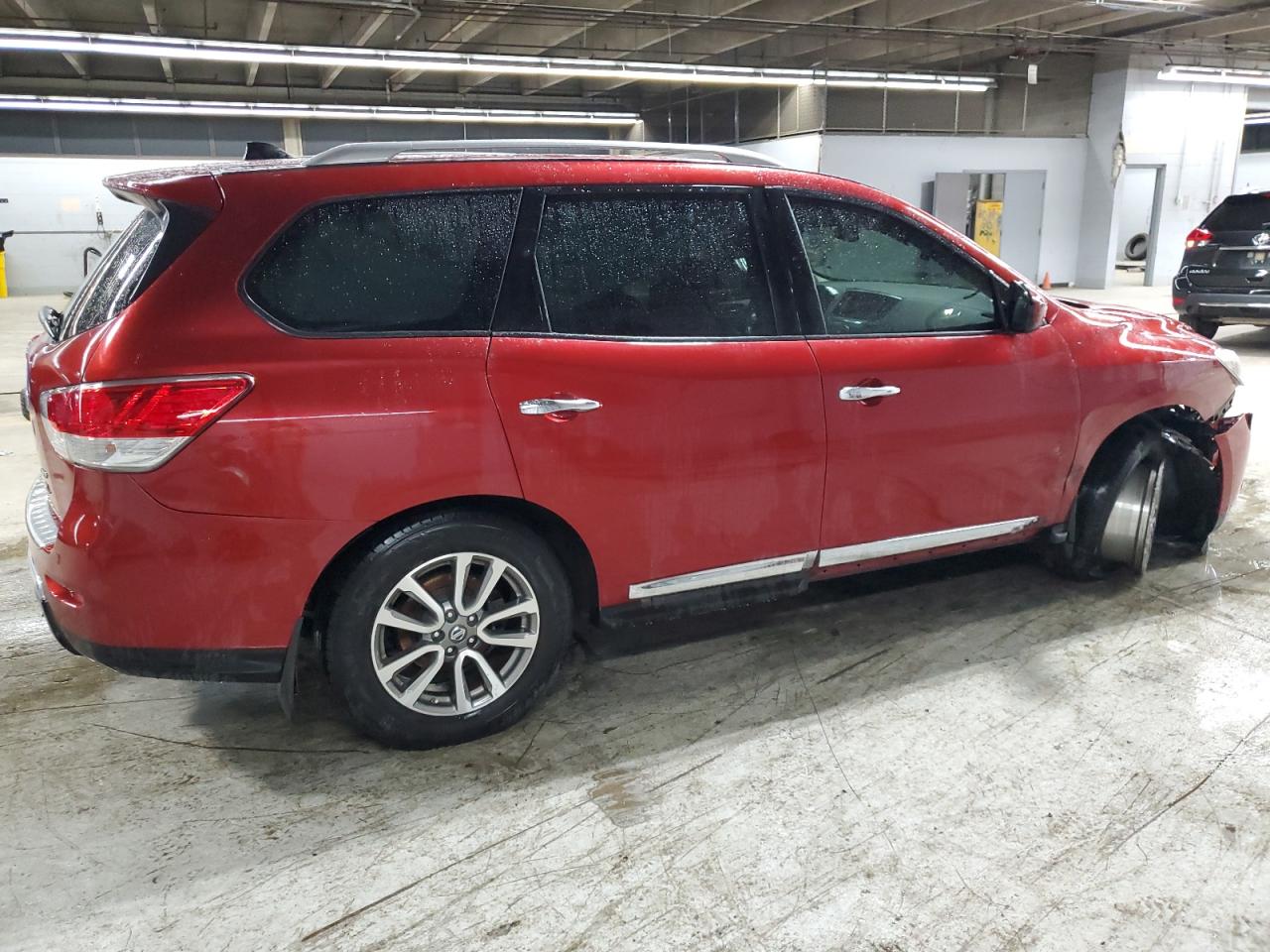 2014 Nissan Pathfinder - Image 3