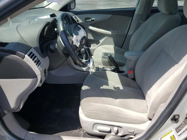  TOYOTA COROLLA 2013 Серебристый