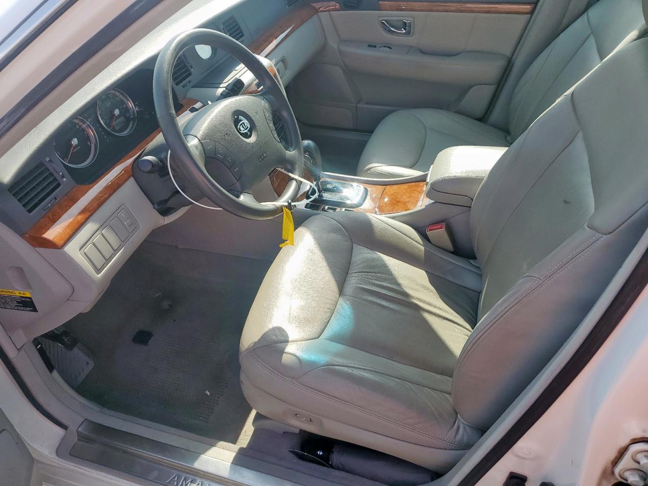 2006 Kia Amanti VIN: KNALD124X65104916 Lot: 53160035