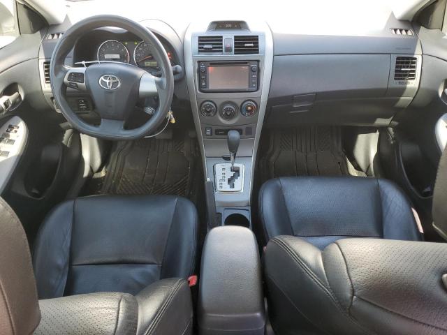 Sedans TOYOTA COROLLA 2013 Biały