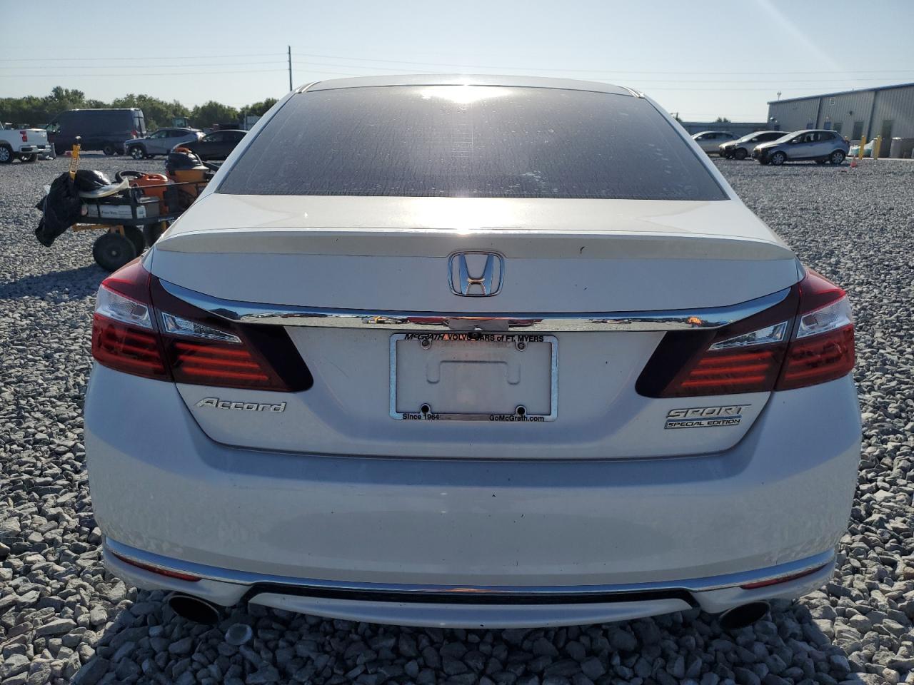 2017 Honda Accord Sport Special Edition VIN: 1HGCR2F19HA134284 Lot: 54222675