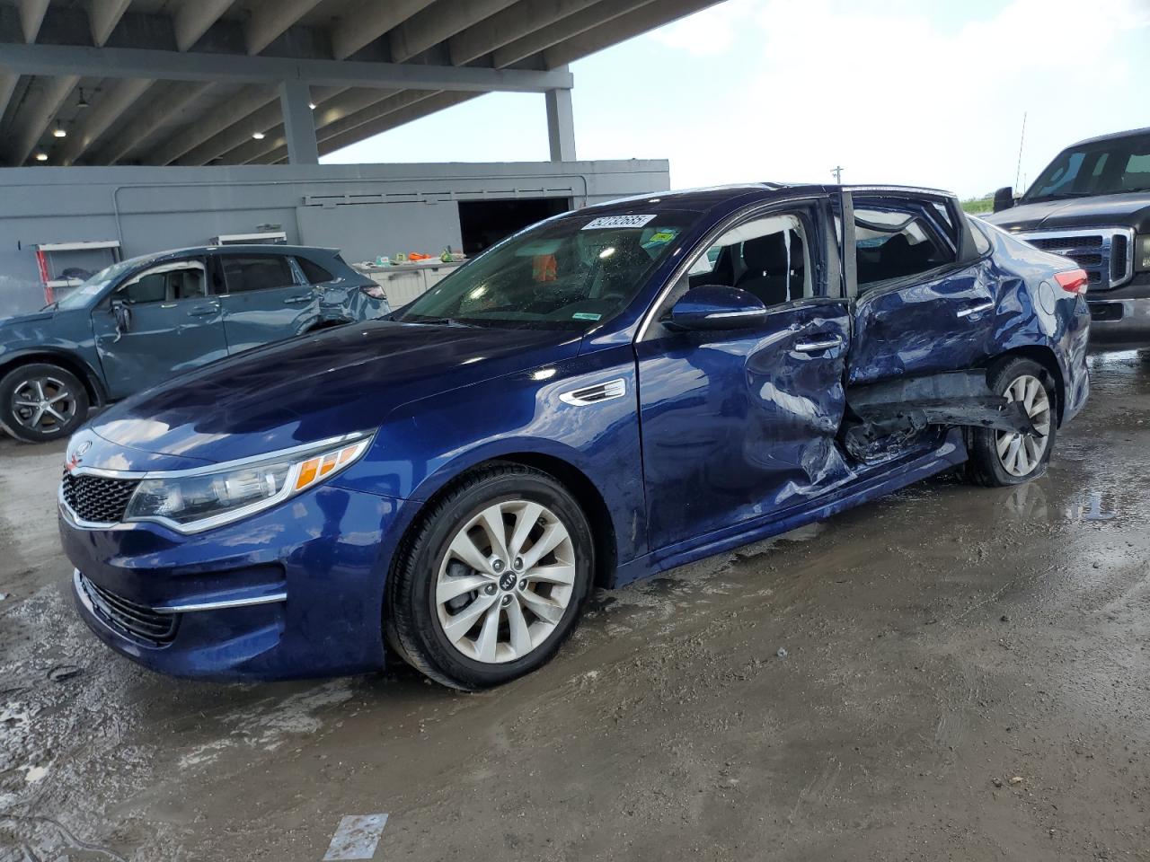 2018 Kia Optima Lx zu verkaufen in West Palm Beach, FL - Side