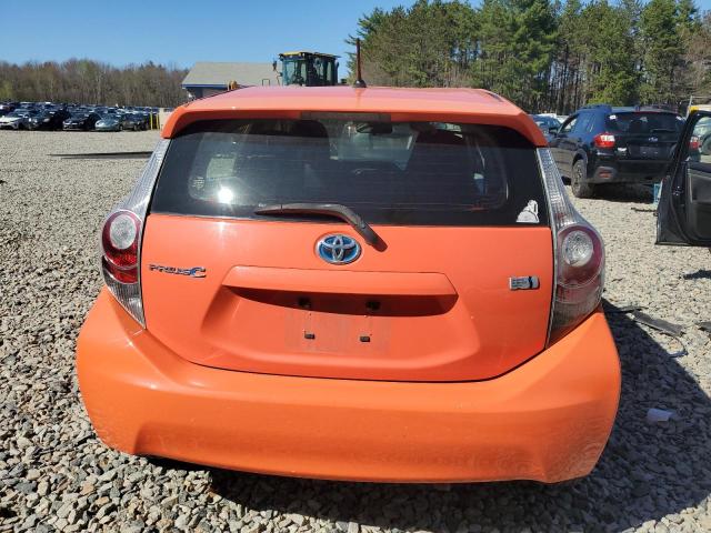 Хэтчбеки TOYOTA PRIUS 2014 Оранжевый