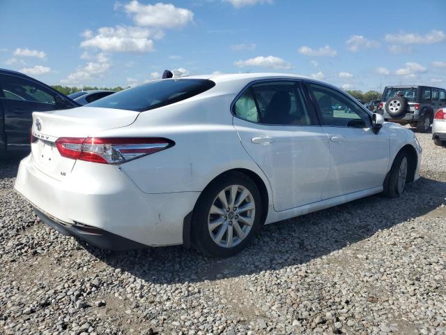  TOYOTA CAMRY 2019 White