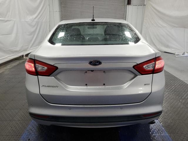 Sedans FORD FUSION 2016 Srebrny
