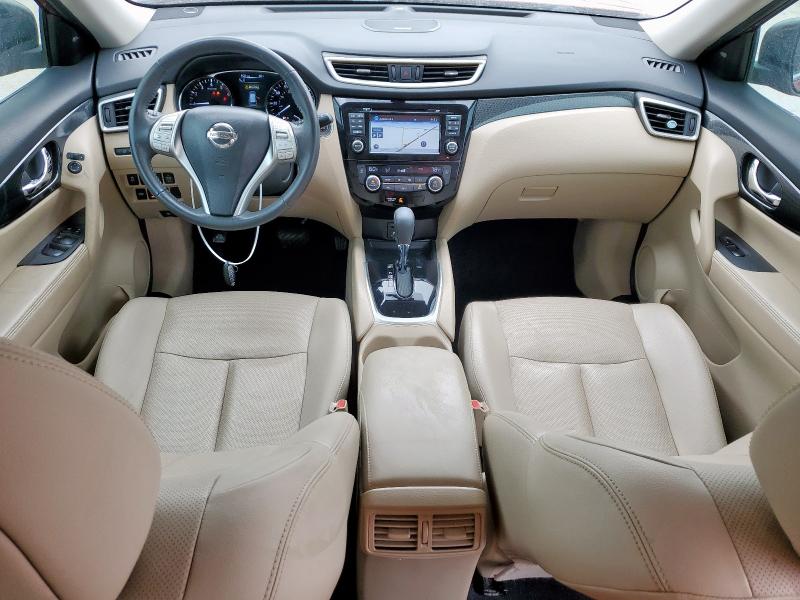  NISSAN ROGUE 2016 Красный