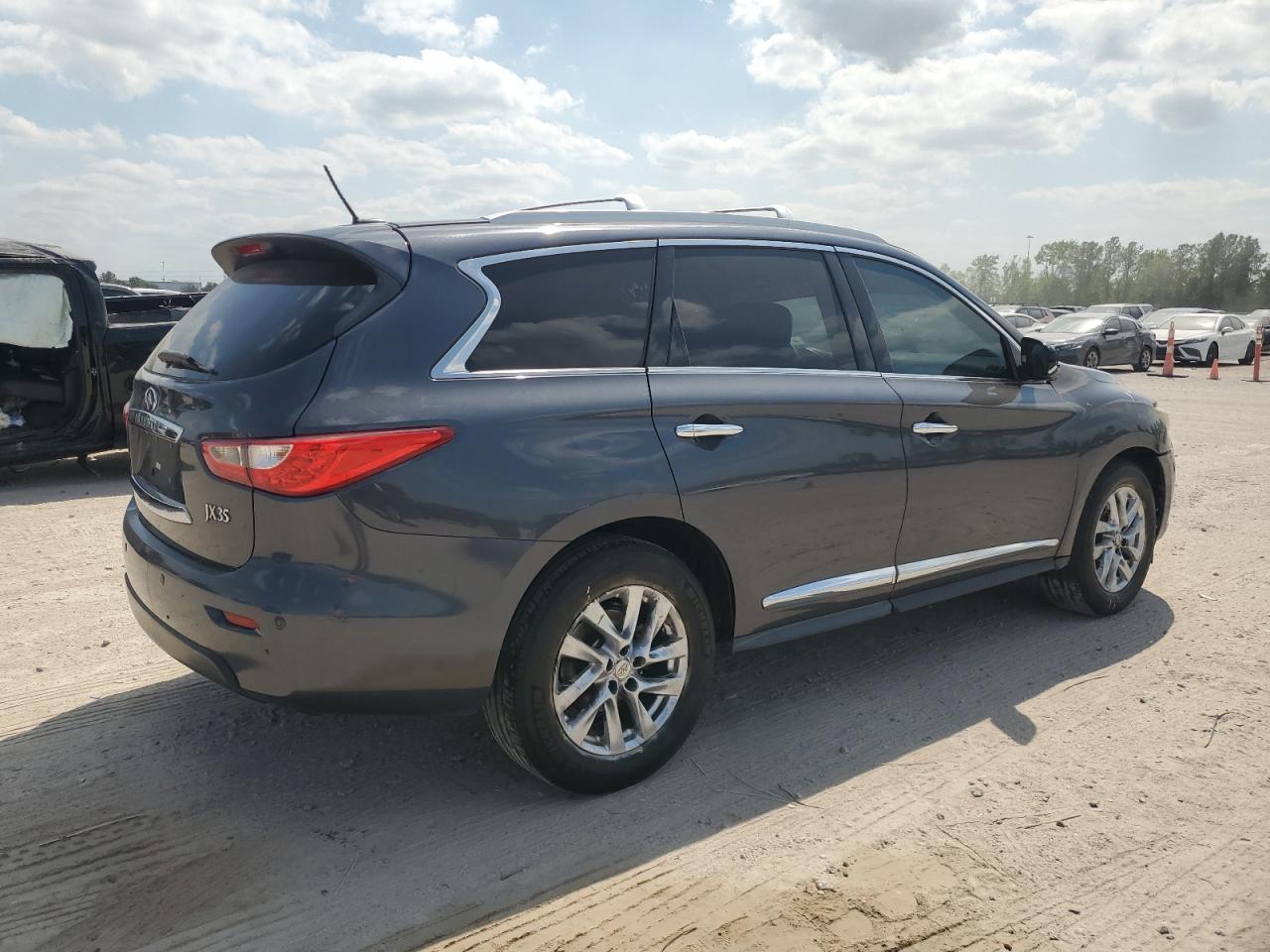 2013 Infiniti JX - Image 3