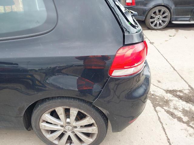 2010 VOLKSWAGEN GOLF SE TS