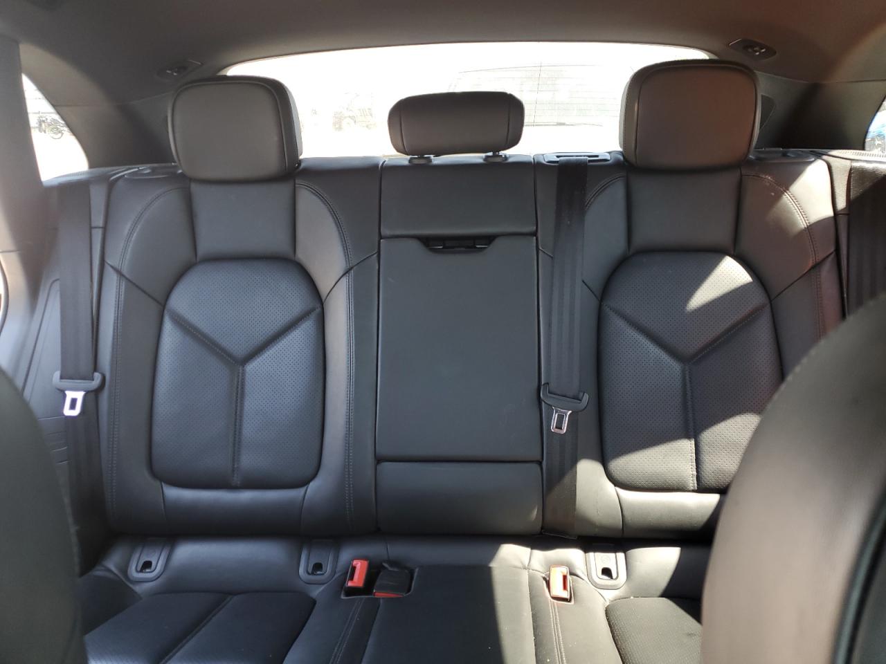 2020 Porsche Macan VIN: WP1AA2A50LLB11995 Lot: 53143295
