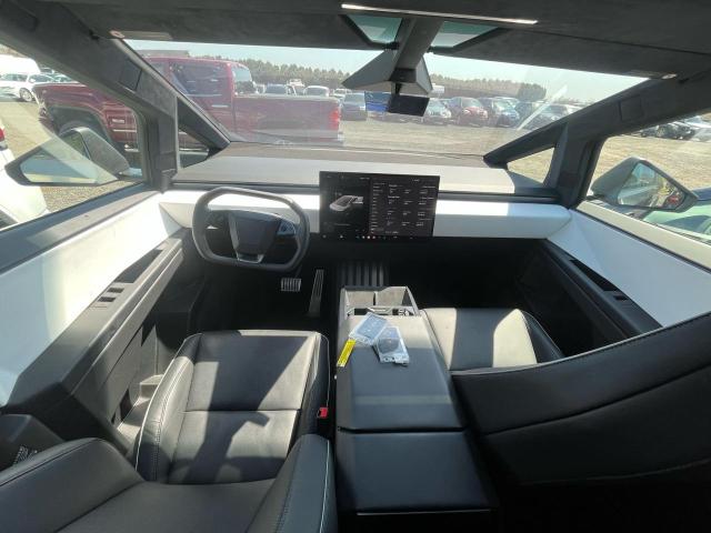 2024 TESLA CYBERTRUCK 