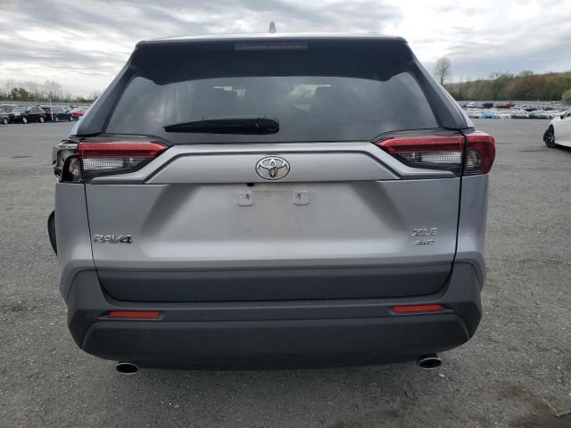  TOYOTA RAV4 2022 Srebrny