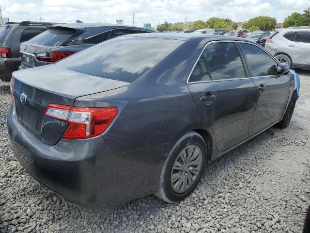 Sedans TOYOTA CAMRY 2014 Szary