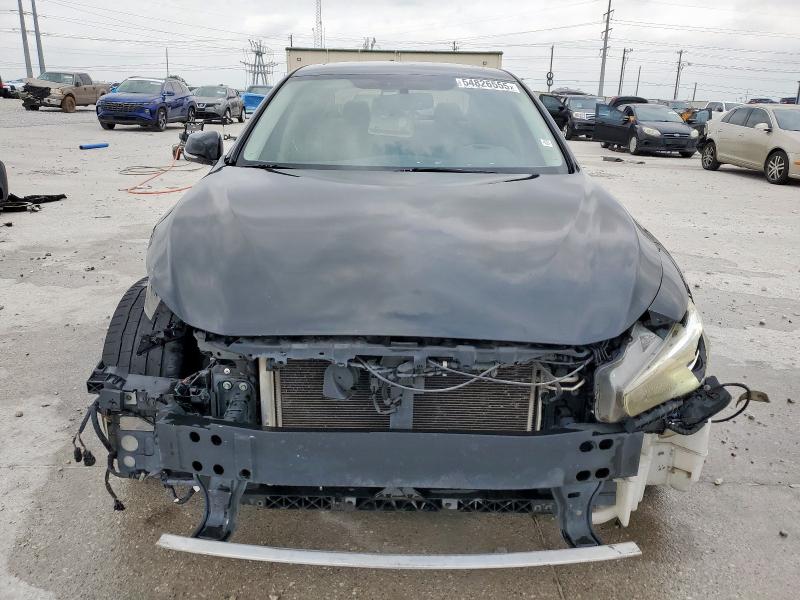  INFINITI Q50 2014 Чорний