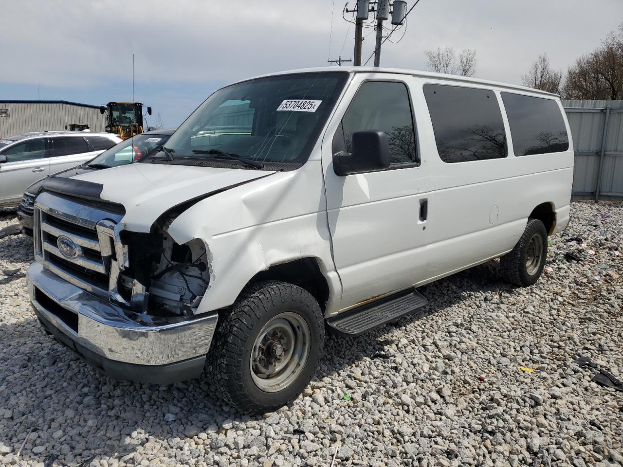 2013 Ford Econoline E350 Super Duty Wagon zu verkaufen in Wayland, MI - Front End