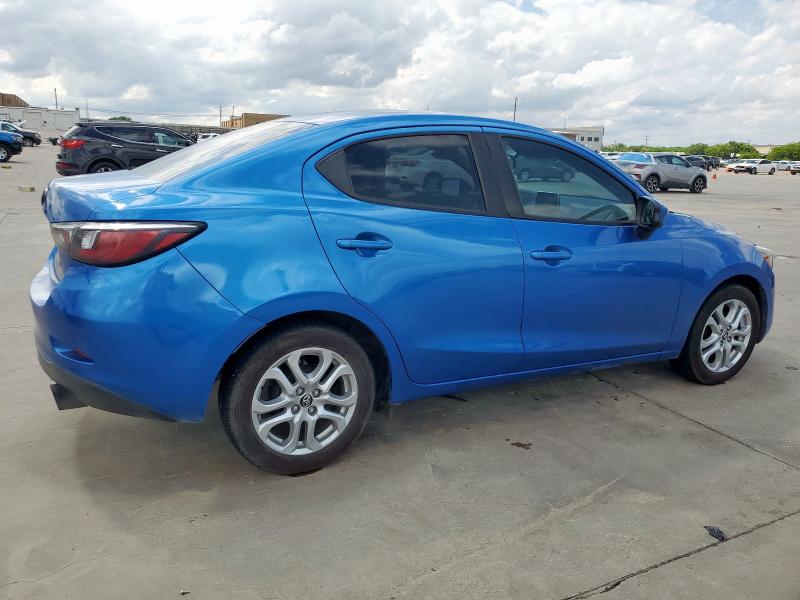  TOYOTA YARIS 2018 Синий
