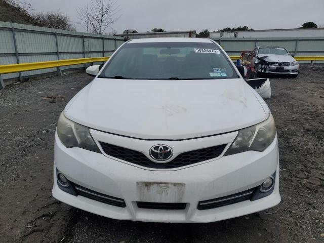  TOYOTA CAMRY 2012 Белый