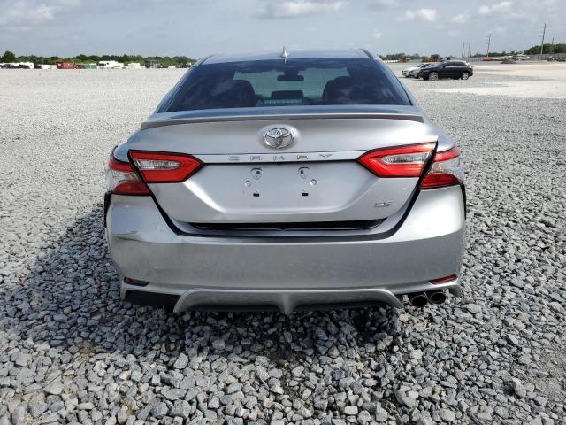  TOYOTA CAMRY 2019 Srebrny