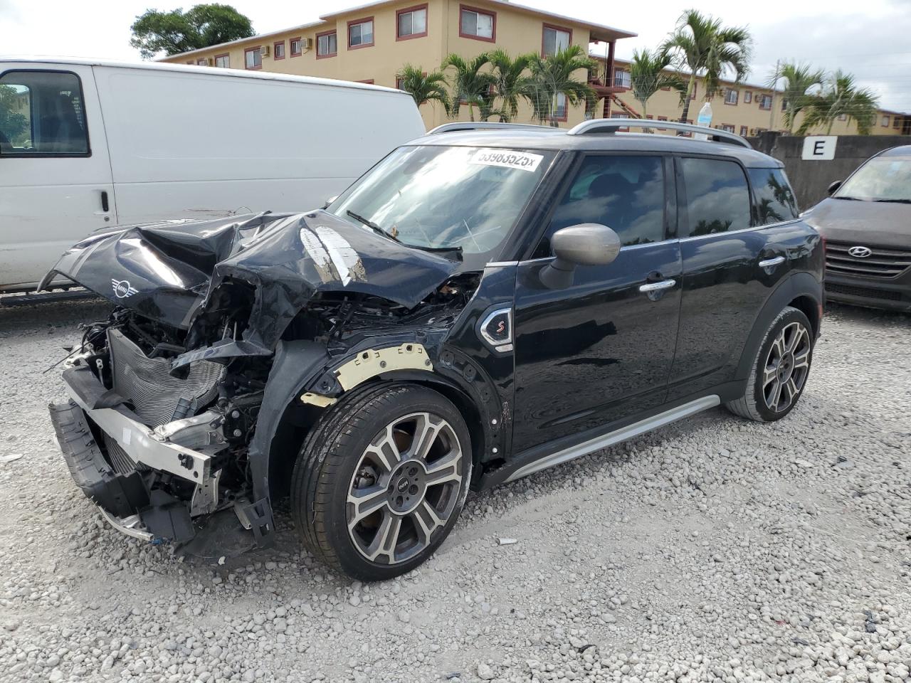 2022 Mini Cooper S Countryman for Sale in Opa Locka, FL - Front End