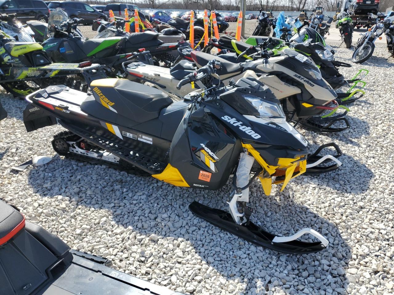 2017 Skidoo Mxz Blizza للبيع في Franklin، WI - Mechanical
