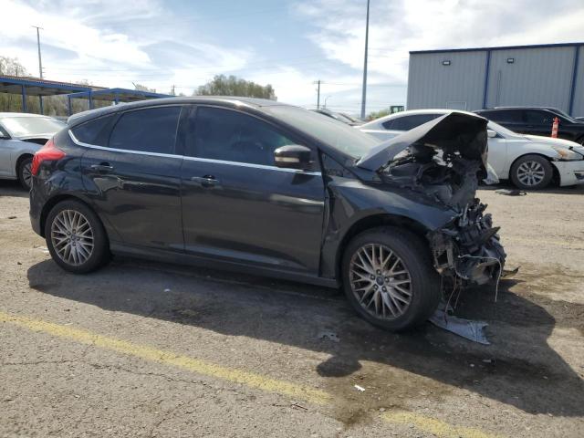 Хетчбеки FORD FOCUS 2013 Чорний
