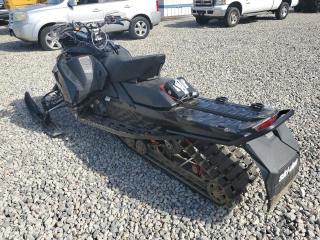 2021 SKIDOO RENEGADE