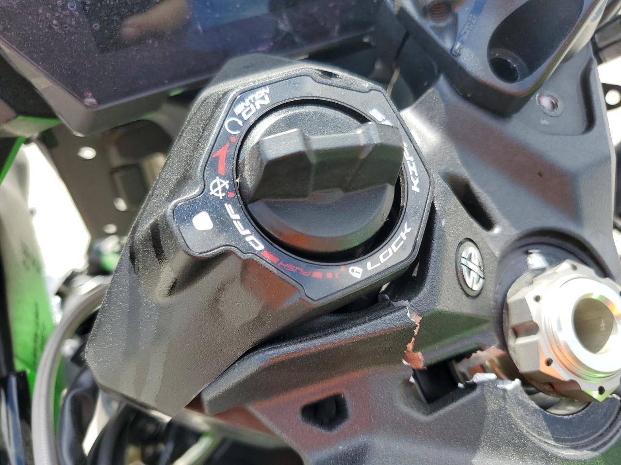 2022 Kawasaki Zx1002 R VIN: JKBZXVR10NA000082 Lot: 55219475