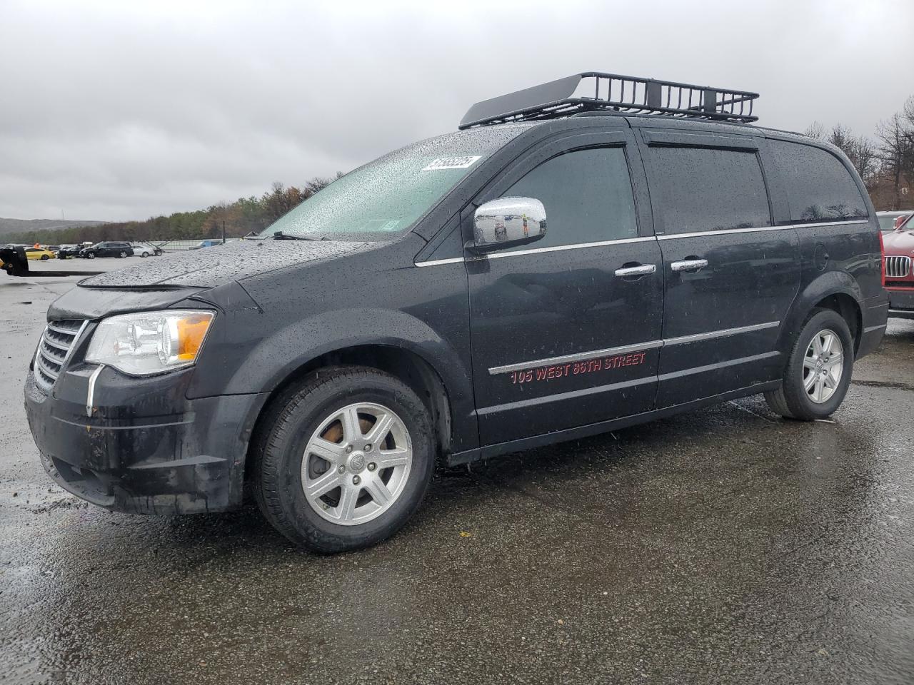 Brookhaven, NY에서 판매 중인 2010 Chrysler Town & Country Touring - Rear End