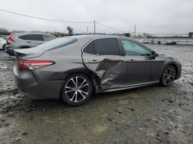  TOYOTA CAMRY 2018 Серый
