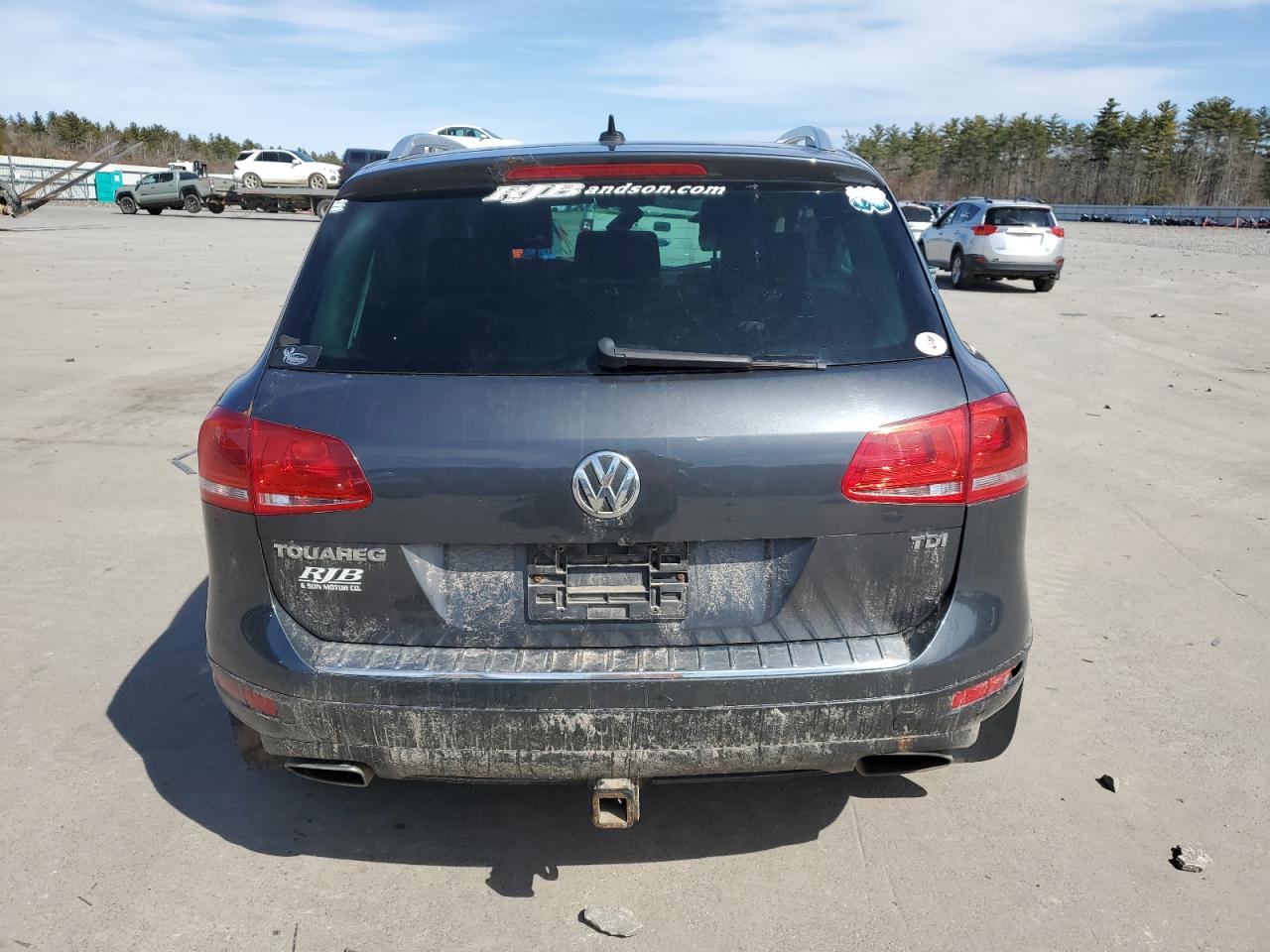 2014 Volkswagen Touareg V6 Tdi VIN: WVGEP9BP6ED011645 Lot: 52738435