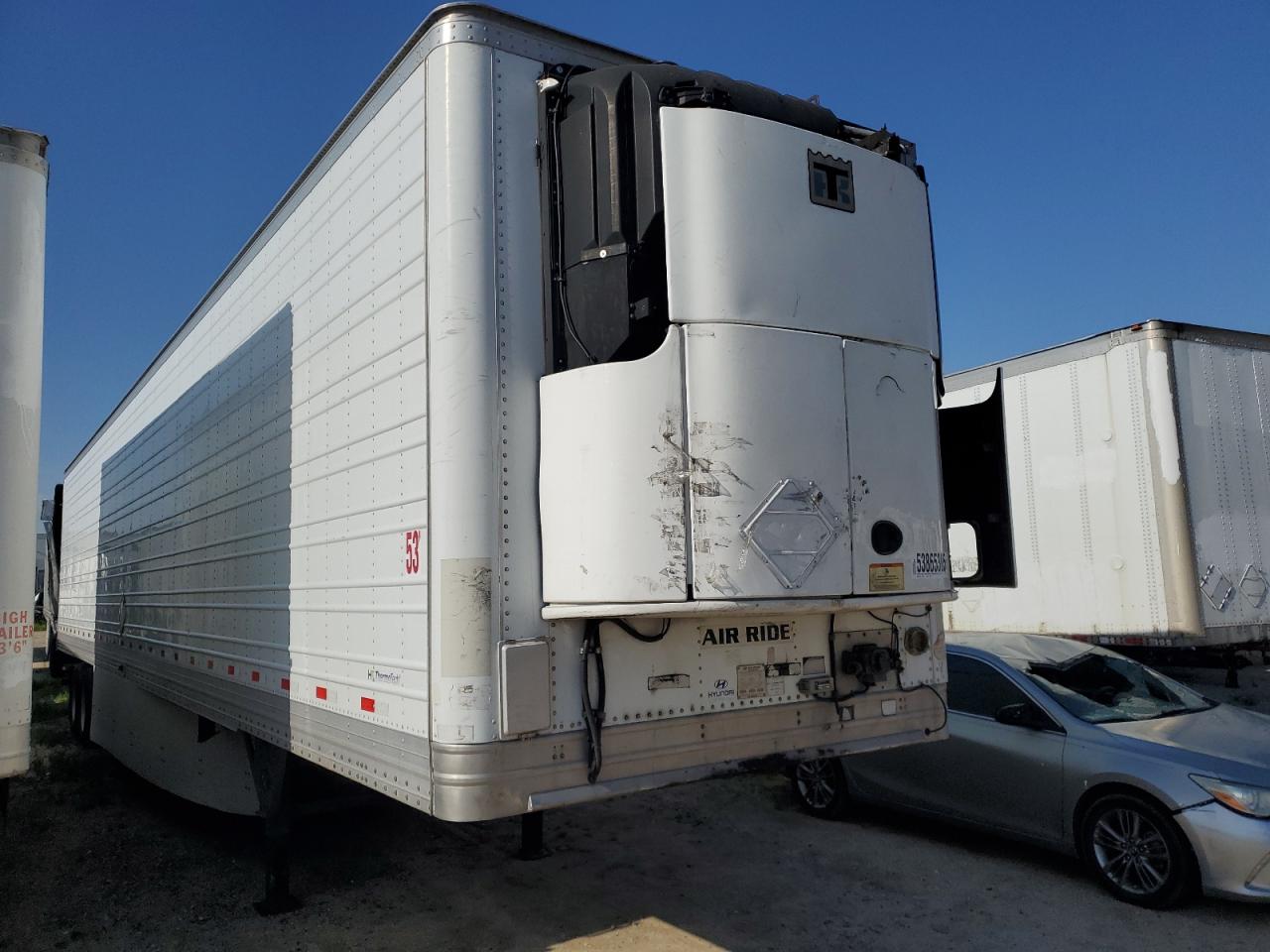 2013 Hyundai Vr2530152-As Refrigerated Van Trailer იყიდება Colton-ში, CA - Vandalism