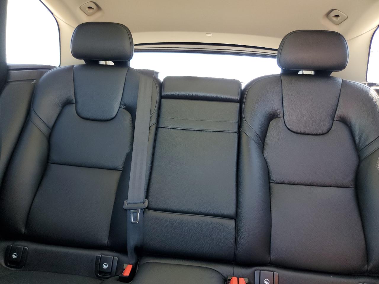 2021 Volvo Xc60 T5 Momentum VIN: YV4102DK4M1803399 Lot: 53059615