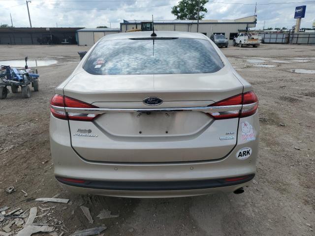  FORD FUSION 2018 Beige