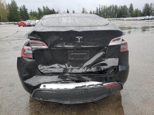  TESLA MODEL Y 2024 Czarny