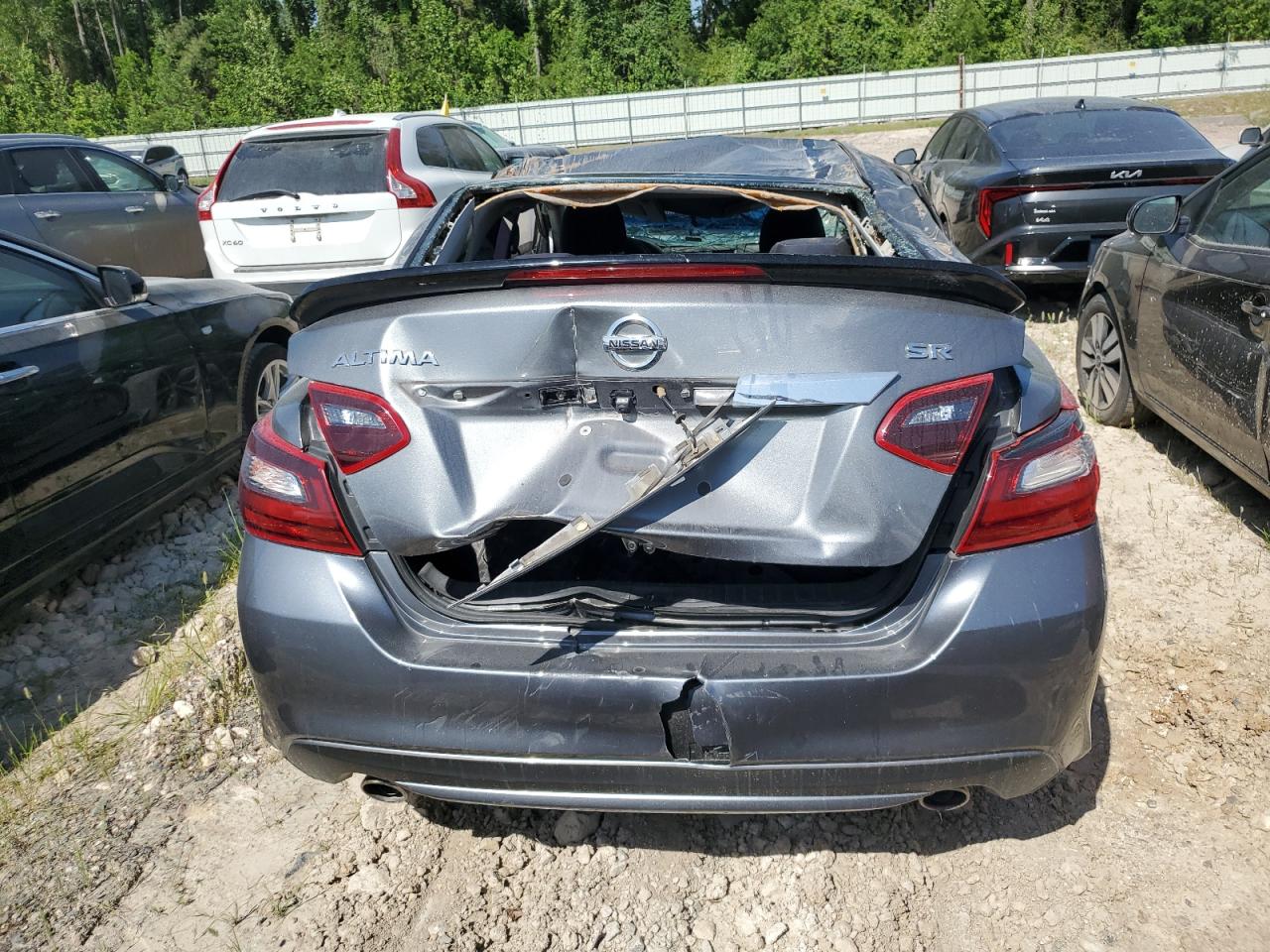 2017 Nissan Altima - Image 6