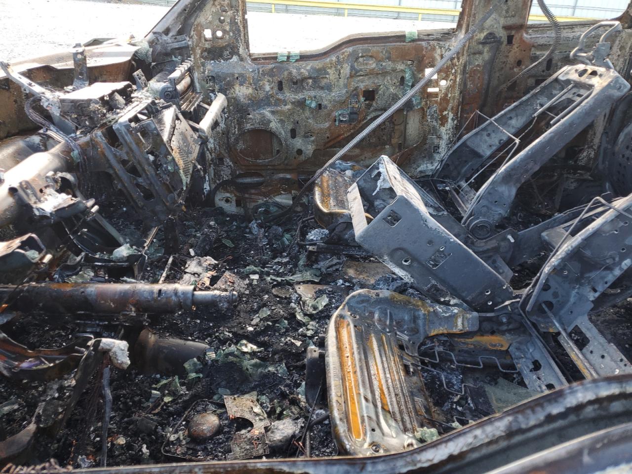 2013 Ford F150 Super Cab VIN: 1FTFX1EF5DKD58598 Lot: 83856625