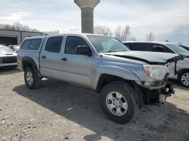  TOYOTA TACOMA 2014 Серебристый