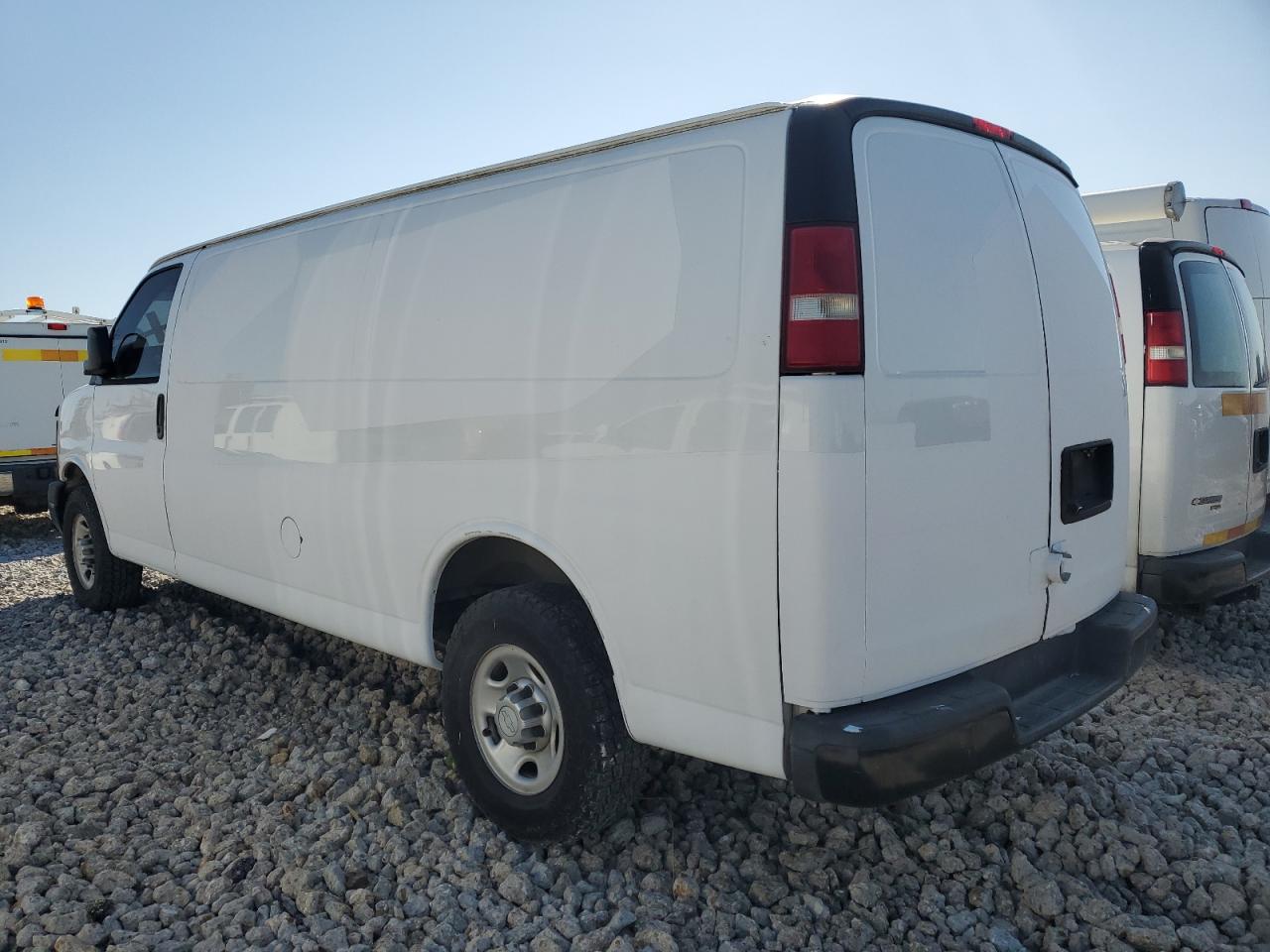 2015 Chevrolet Express - Image 2
