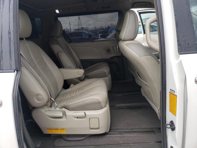 2011 TOYOTA SIENNA XLE