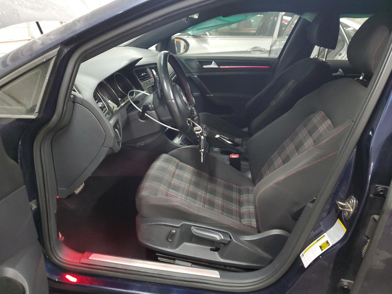2015 Volkswagen Gti VIN: 3VW4T7AUXFM092272 Lot: 53812525