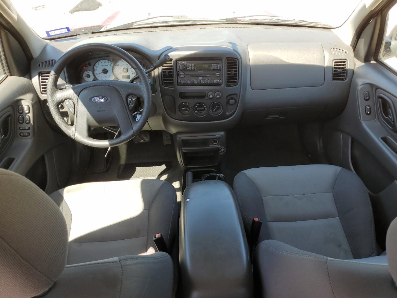 2003 Ford Escape Xls VIN: 1FMYU02133KE09143 Lot: 53659105
