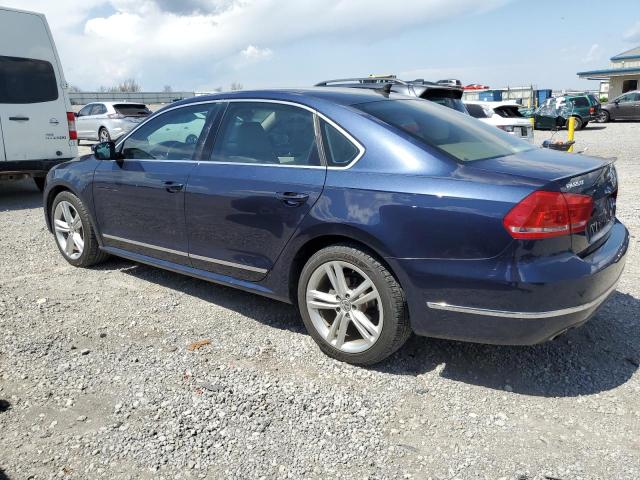 Седани VOLKSWAGEN PASSAT 2015 Синій