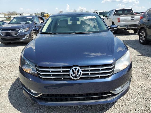 Седани VOLKSWAGEN PASSAT 2015 Синій