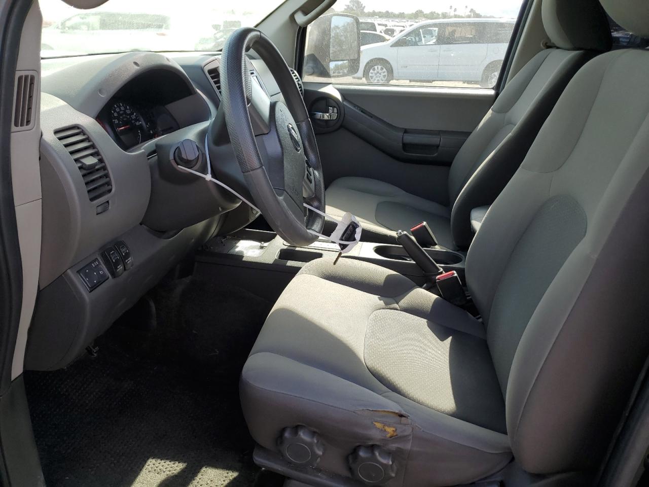 2013 Nissan Xterra X VIN: 5N1AN0NW7DN823046 Lot: 54372835