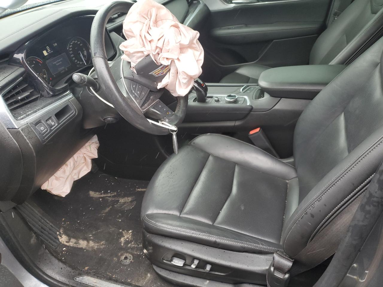 2022 Cadillac XT5 - Image 7