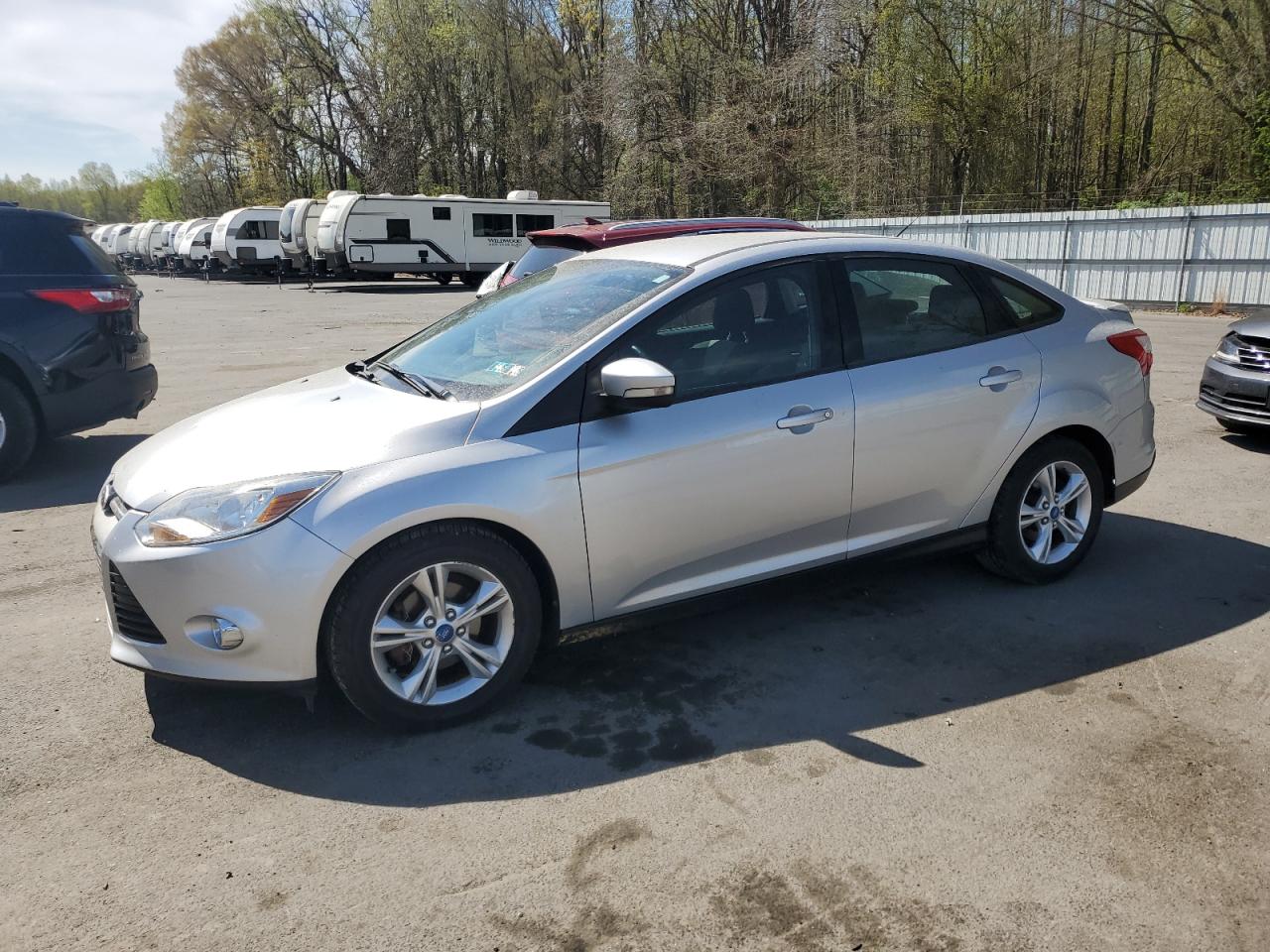 2012 Ford Focus Se for Sale in Glassboro, NJ - Minor Dent/Scratches