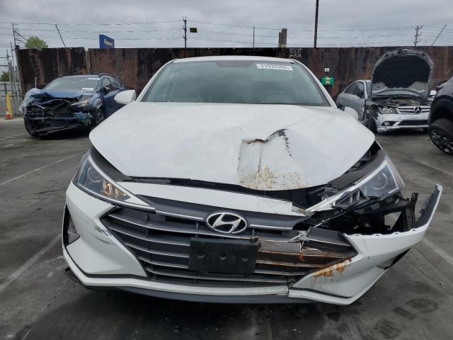  HYUNDAI ELANTRA 2019 Белый