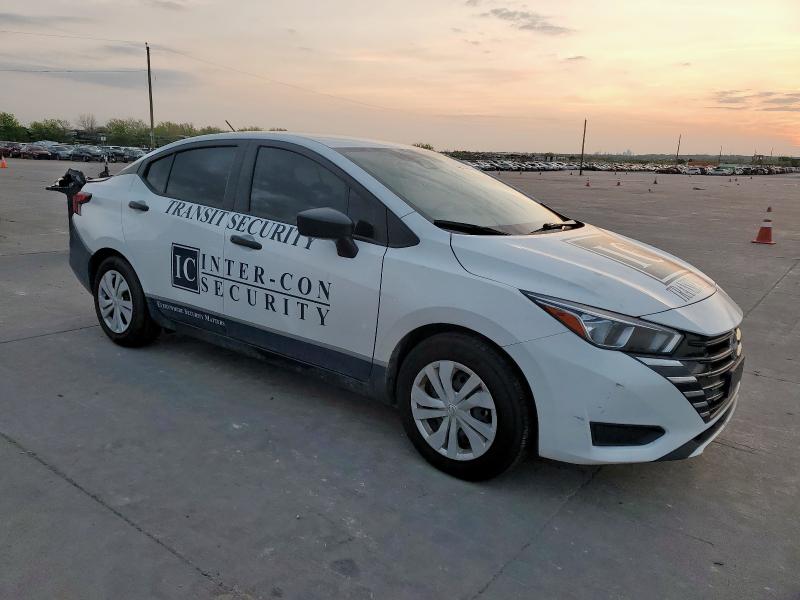  NISSAN VERSA 2023 Білий