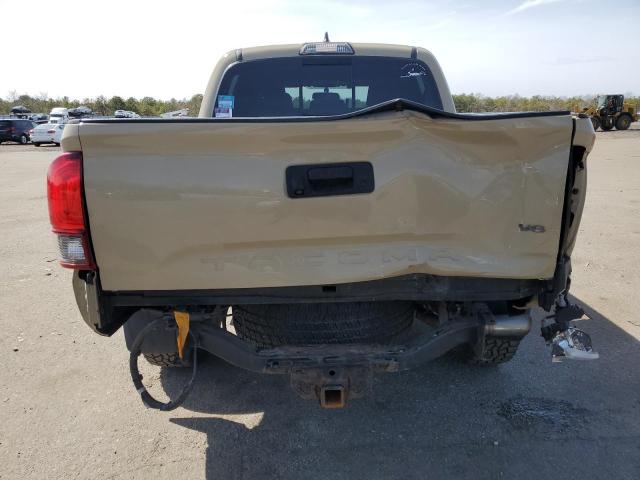 Pickups TOYOTA TACOMA 2017 tan