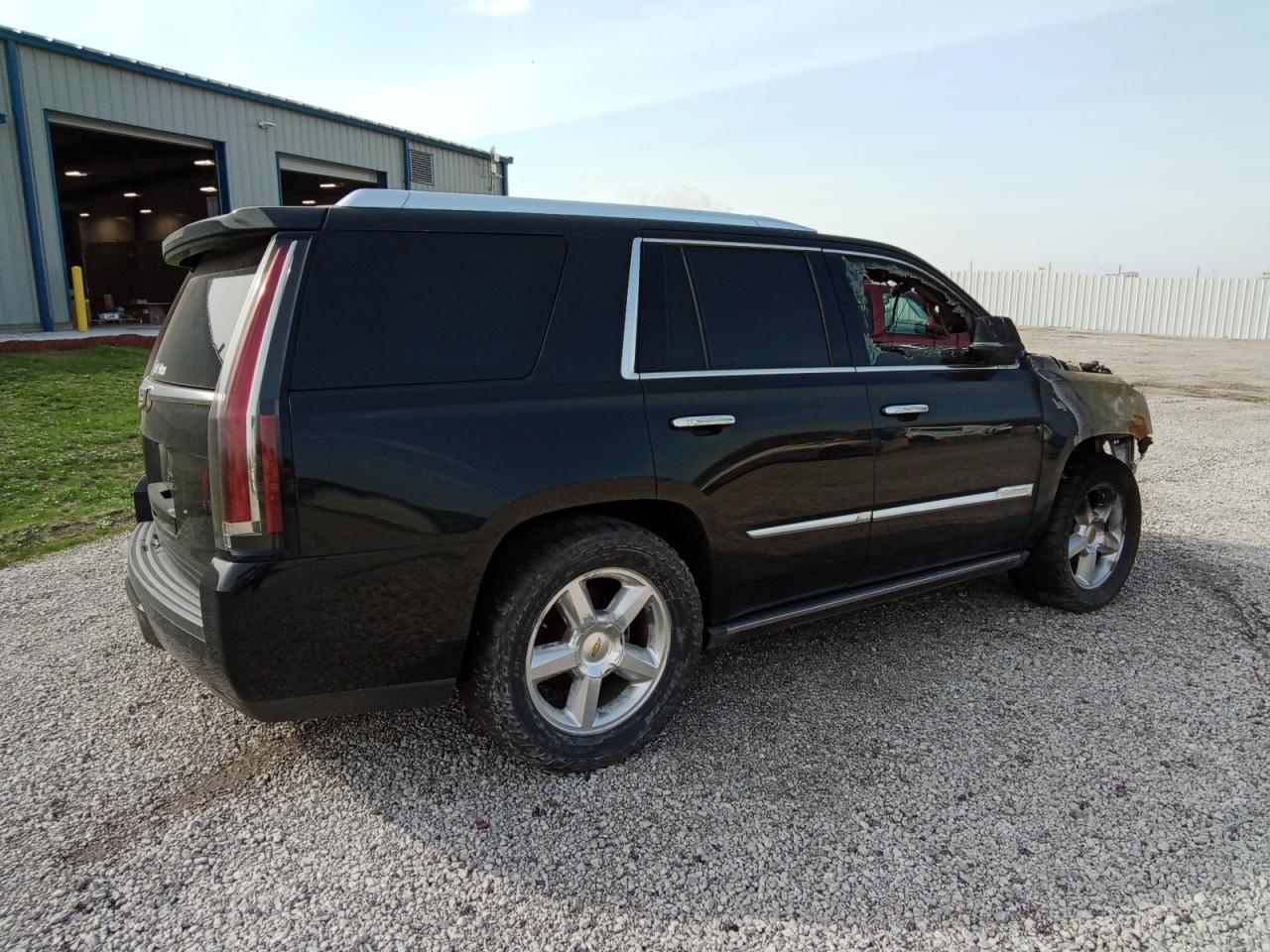 2017 Cadillac Escalade - Image 3